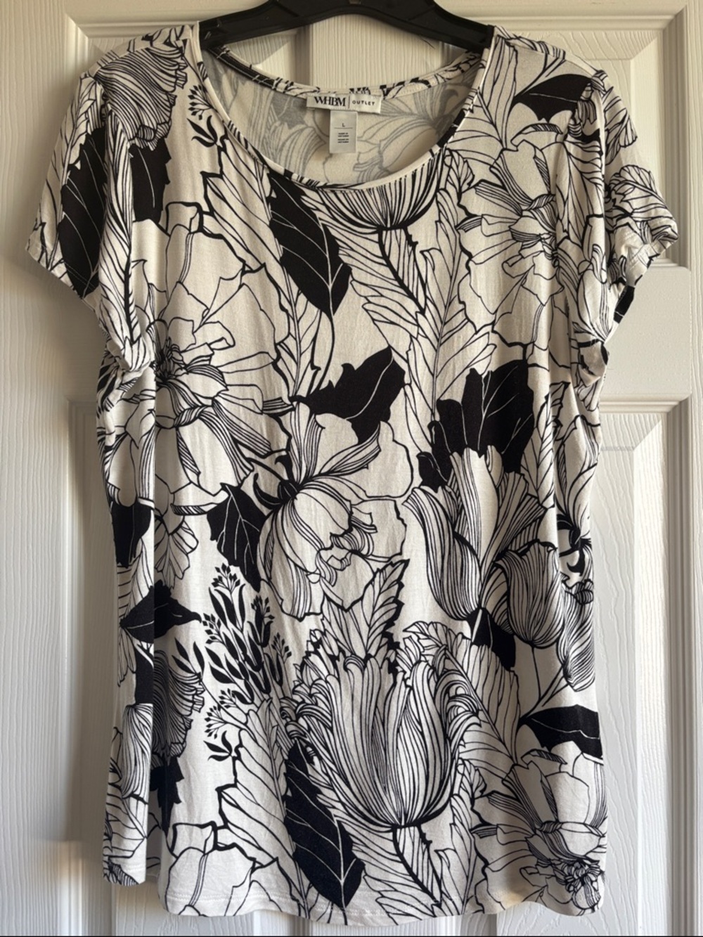 WHBM Outlet Black & White Floral Short Sleeve Scoop Neck T-Shirt